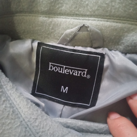 *GIVEN AWAY*Classy Wool coat - Picture 3 of 4